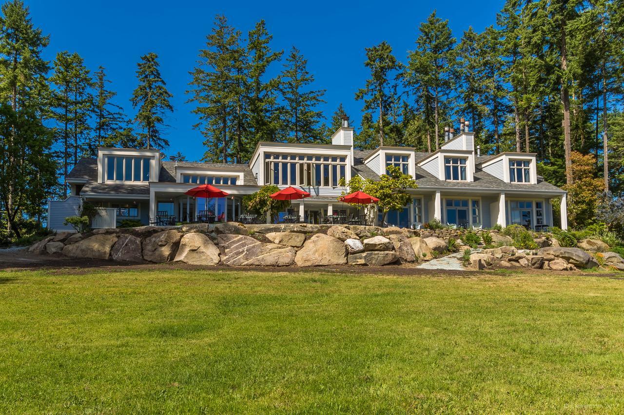 ホテル Woodstone Manor Inc. Sturdies Bay エクステリア 写真